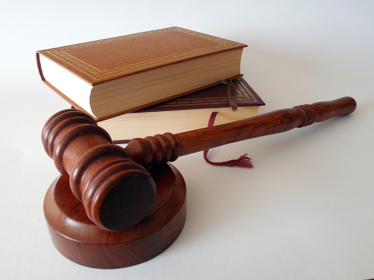 Legal Issues in Aviation Human Resources