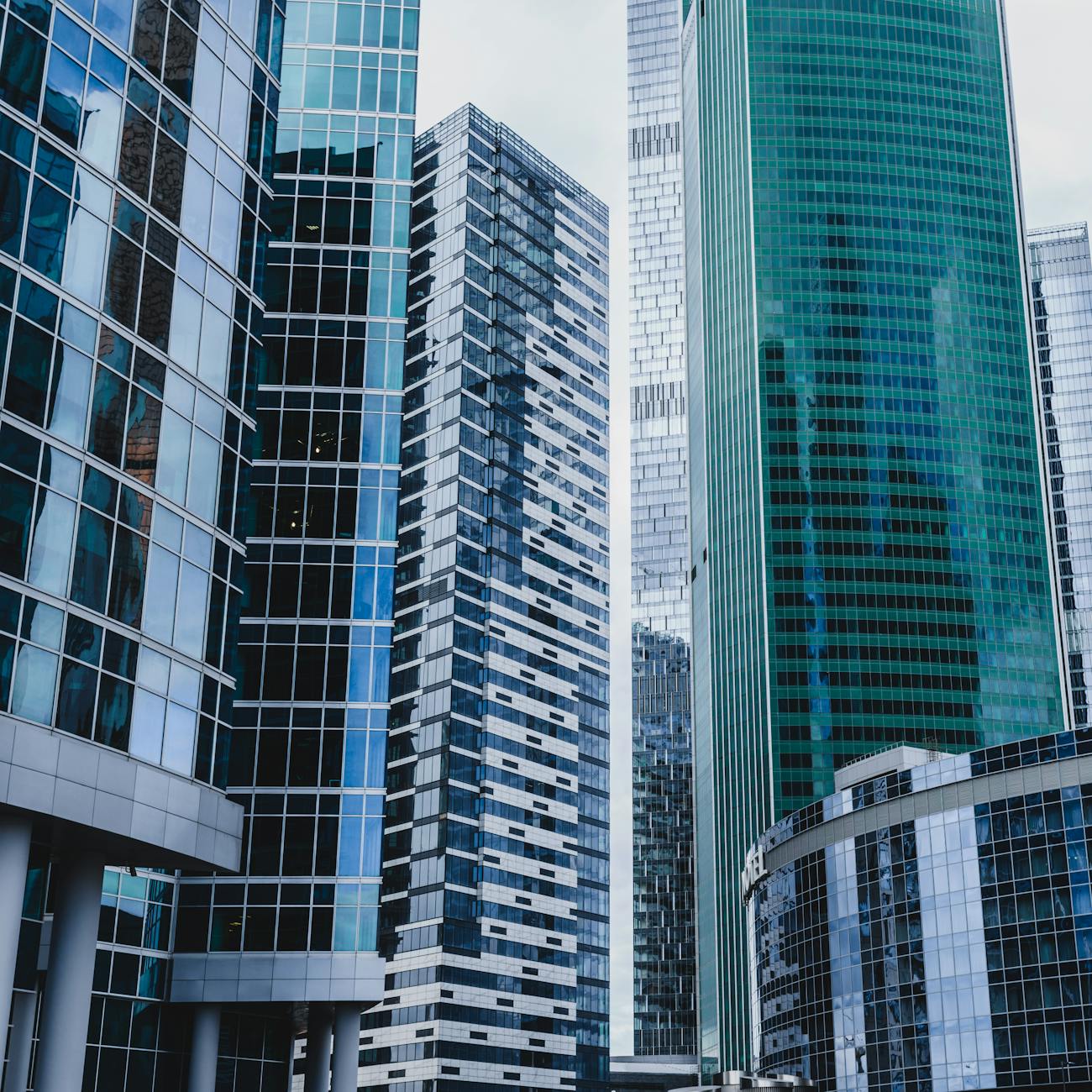 Pricing and Valuation of Debt Instruments