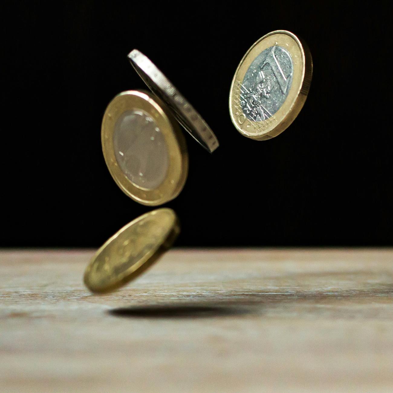 Quantitative Analysis in Precious Metals