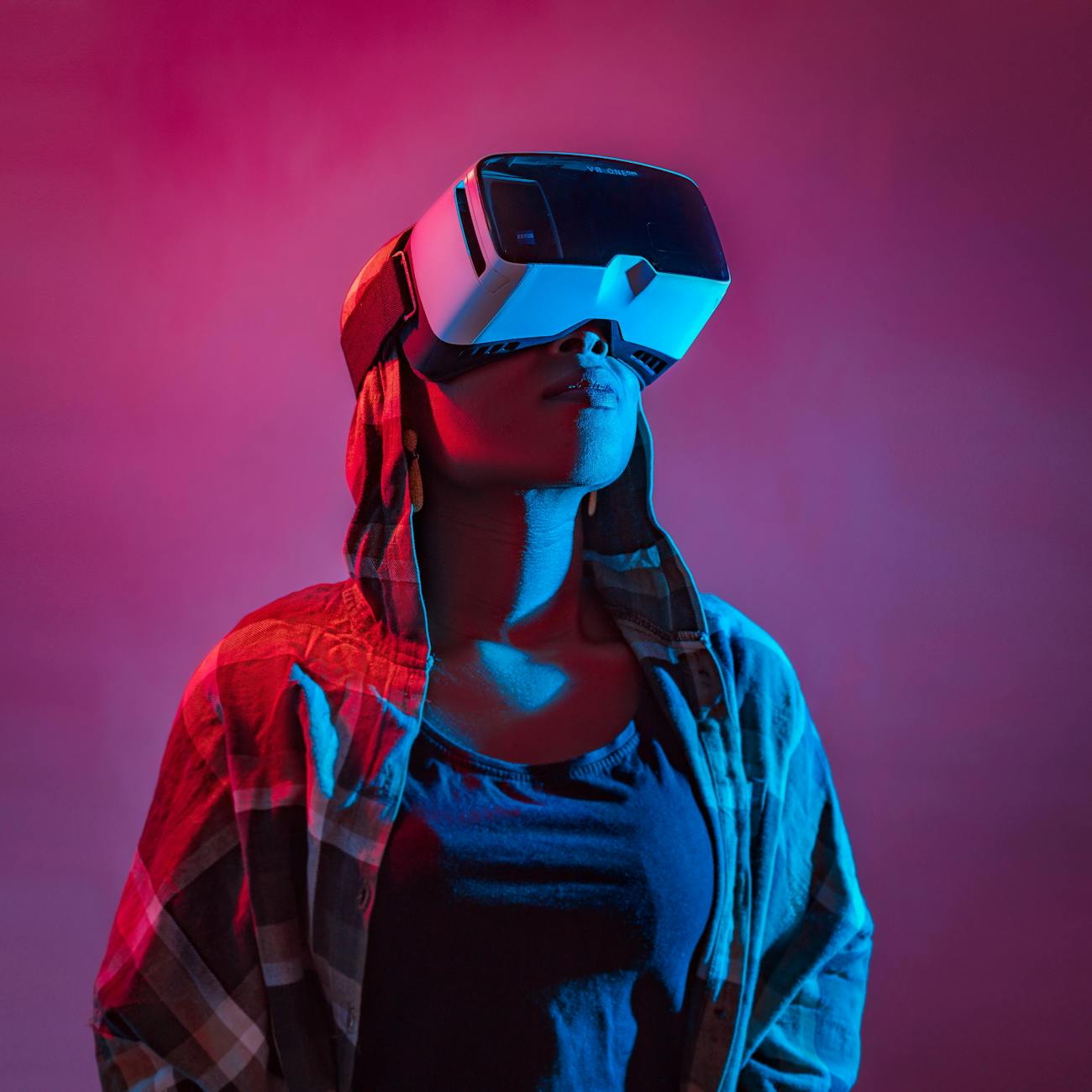 Psychological Aspects of Virtual Reality