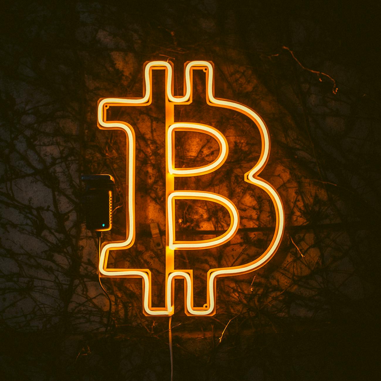 * Legal and Regulatory Framework for Cryptocurrencies